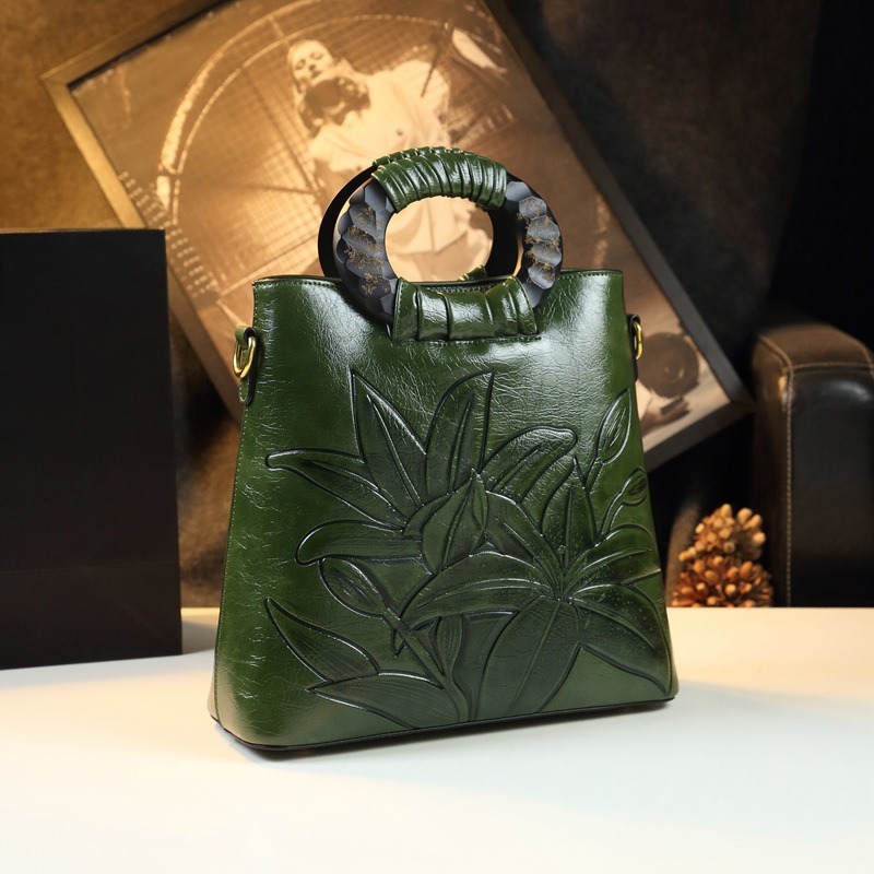Borsa Donna in Pelle Stile Etn - New Ethnic Fashion recensione e prezzo